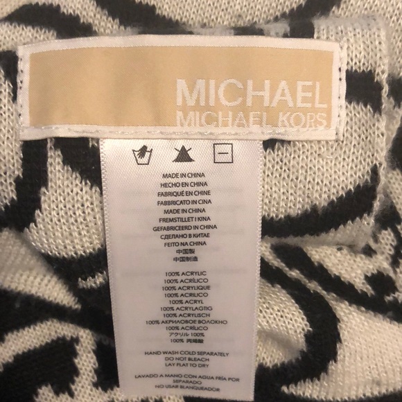 Reversible scarf - Picture 2 of 2